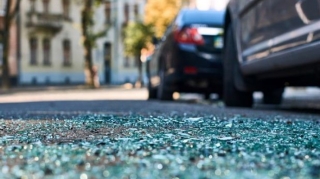 В Баку столкнулись два автомобиля: есть пострадавший   - ФОТО