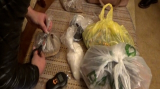 В Баку у наркокурьера обнаружили 13 кг наркотиков - ВИДЕО 