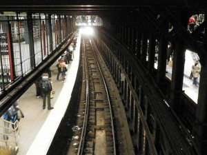 Oğrunun uğursuzluğu metronu "iflic" etdi