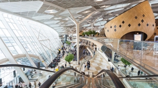 Özünü Bakı aeroportunda öldürmək istədi 