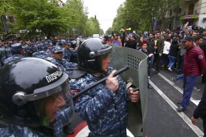Polis idarəsinə hücum edən şəxslərin əfv olunacağı gözlənilir