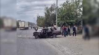 Şəkidə “07” yük maşınına çırpılaraq yararsız hala düşdü  - VİDEO