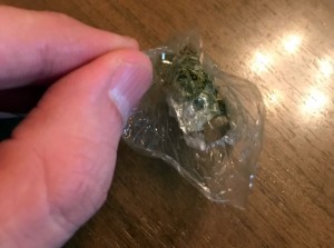 Sürücünün cibindən narkotik vasitə çıxdı - FOTO