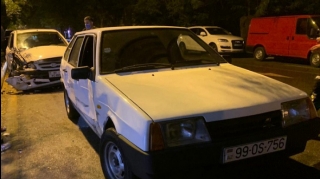 Bakıda üç avtomobil toqquşub  - FOTO - VİDEO