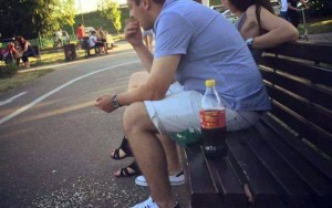 Küçədə tum çırtladı, cərimələndi