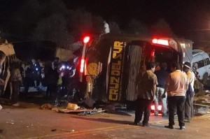 Reys avtobusu 3 mikroavtobusla toqquşdu: 14 ölü, 50 yaralı - FOTO