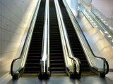 Yeni metro stansiyalarında eskalatorların işləməməsinin səbəbləri məlum olub