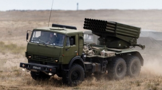 Rusiya separatçılara ən yeni reaktiv yaylım sistemləri ötürdü - FOTO 