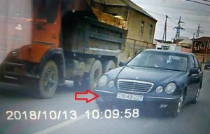 Əks yola çıxaraq təhlükə yaradan sürücü - 90 KB 227 - VIDEO