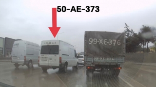 Zolağı düzgün seçə bilməyən sürücü qəza şəraiti yaratdı  - VİDEO