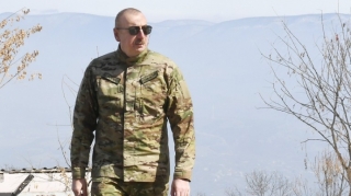 Əsrə bərabər illər -  İlham Əliyevin yenidən Prezident seçilməsindən 3 il ötür