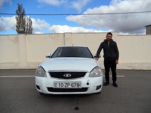 Banka məxsus avtomobil qaçırılıb - FOTO