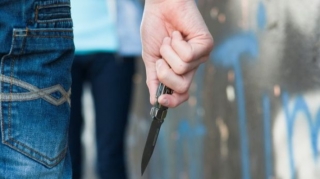 В Нефтчале 49-летний мужчина получил ножевое ранение