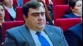 Vasif Talıbovun oğlu atasının istefa qərarına gözü yaşlı səs verdi  - VİDEO