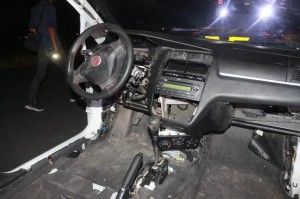 Axtarışda olan avtomobili hissələrə bölüb oğurladılar  - FOTO