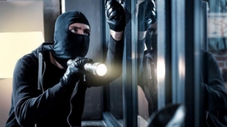 Rayon sakinləri Bakıda elektrik naqilləri oğurladı 