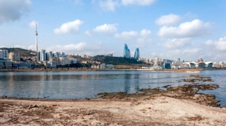 Xəzər dənizində suyun səviyyəsi ilə bağlı MÜƏMMALI RƏQƏMLƏR 