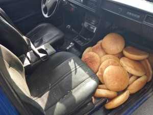 Sumqayıtda çörəyi belə natəmizlikdə daşıdılar - FOTO