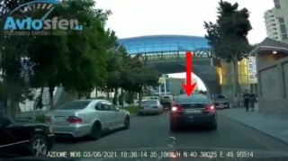 “Ukrayna” dairəsində daha bir taksi sürücüsü qəza törətdi   - VİDEO