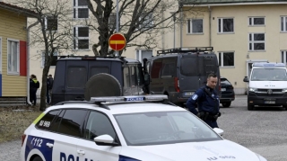 Məktəbdə atışma nəticəsində 3 yeniyetmə xəsarət alıb 