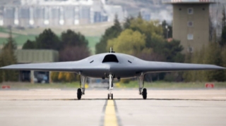 Türkiyənin yeni zərbə PUA-sı ilk uçuşunu həyata keçirdi   - VİDEO