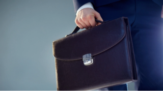 Generalın qardaşı rəis müavini vəzifəsindən getdi 