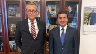 Hikmət Hacıyev Almaniya səfiri ilə görüşdü 