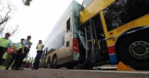 Tunel iki avtobus toqquşdu: 12 yaralı