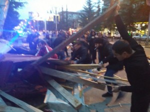 Qasırğa Batumidə ciddi fəsadlar törədib - FOTO