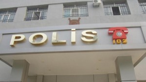 19 yaşlı qız itkin düşüb - Bakıda