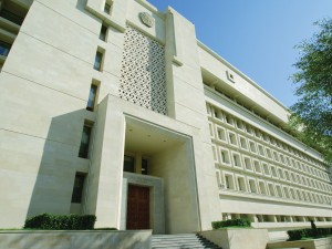 DTX əməkdaşı saxlanıldı