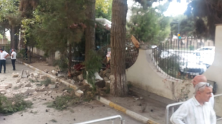 Bakıda qəza: Avtobus 3 maşını əzib SOCAR-ın binasına çırpıldı – FOTO 