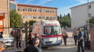 Məktəbə silahlı hücum edildi - Yaralılar var - Qardaş ölkədə - VİDEO - YENİLƏNİB