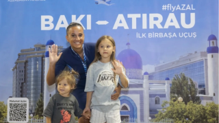 AZAL Atırauya ilk reysini həyata keçirib - FOTOLAR 