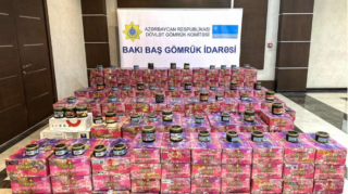 В Баку изъяли более 4 000 пачек немаркированного табака для кальяна
