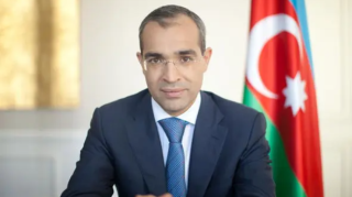 Nazir şöbə müdirini vəzifədən azad etdi - FOTO