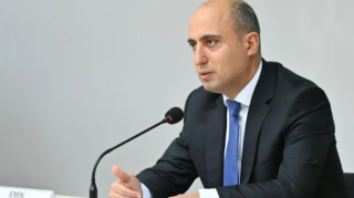 “Əməyinizin nəticələrindən qürur duymağı arzulayıram” - Emin Əmrullayev 