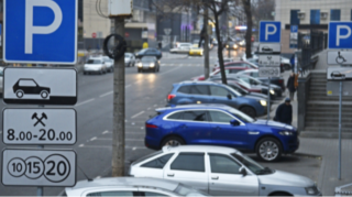 Bakıda dərinləşən parkinq problemi: Avtomobil saxlamağa yer tapılmır, nə etməli? 
