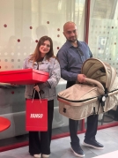 “Mən özüm iki uşaq atasıyam”: “Yango” sürücüsü doğuş sancıları başlayan qadını xəstəxanaya çatdırıb   