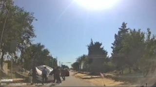 На Мехдиабадской дороге женщина наехала на препятствие – ВИДЕО 