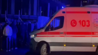 Bakıda 17 yaşlı oğlan anasına 12 bıçaq zərbəsi vurdu 