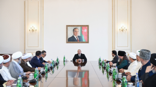 Prezident Bakıda keçirilən beynəlxalq konfransların iştirakçılarını qəbul etdi - FOTOLAR 