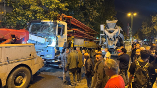 Türkiyədə betonqarışdıran maşın 7 avtomobilə çırpıldı   