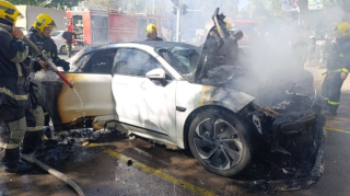 Çinin lüks elektromobilinin yanmasının səbəbi üzə çıxdı 