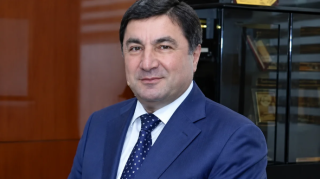 Qalmaqallı sabiq məmurun oğlunun ölkədən çıxışına "stop" qoyuldu 