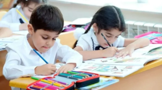 Azərbaycanda şagirdlərin birinci siniflərə elektron qəbulu başa çatdı 