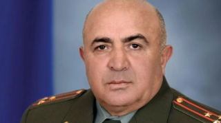Hərbçimizə görə Ermənistanda korpus komandanının müavini vəzifəsindən azad olundu 