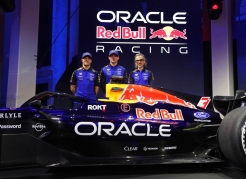 CLEAR brendi Oracle Red Bull Racing ilə qlobal tərəfdaşlığını elan edir - FOTO