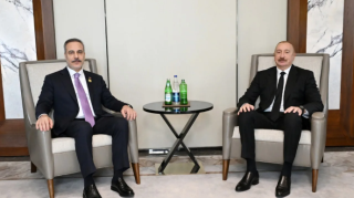 Prezident Türkiyənin xarici işlər nazirini qəbul etdi 