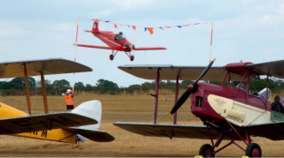 Britaniyada təyyarə qəzaya uğradı, pilot ağır yaralandı 
